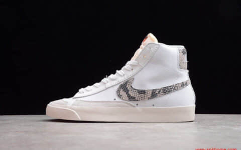 耐克开拓者高帮板鞋 NIKE Blazer Mid Retro OG 复古经典中帮开拓者白蛇纹 货号：845054-100