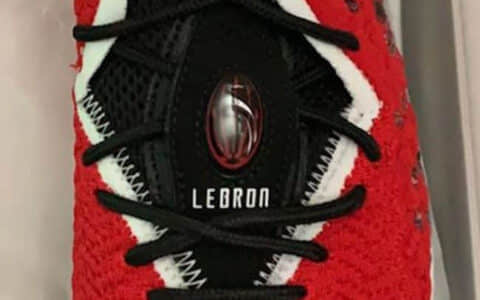 詹姆斯战靴 詹姆斯17 实战篮球鞋 Nike LeBron 17 “Air Max Uptempo” 货号：BQ3177-601