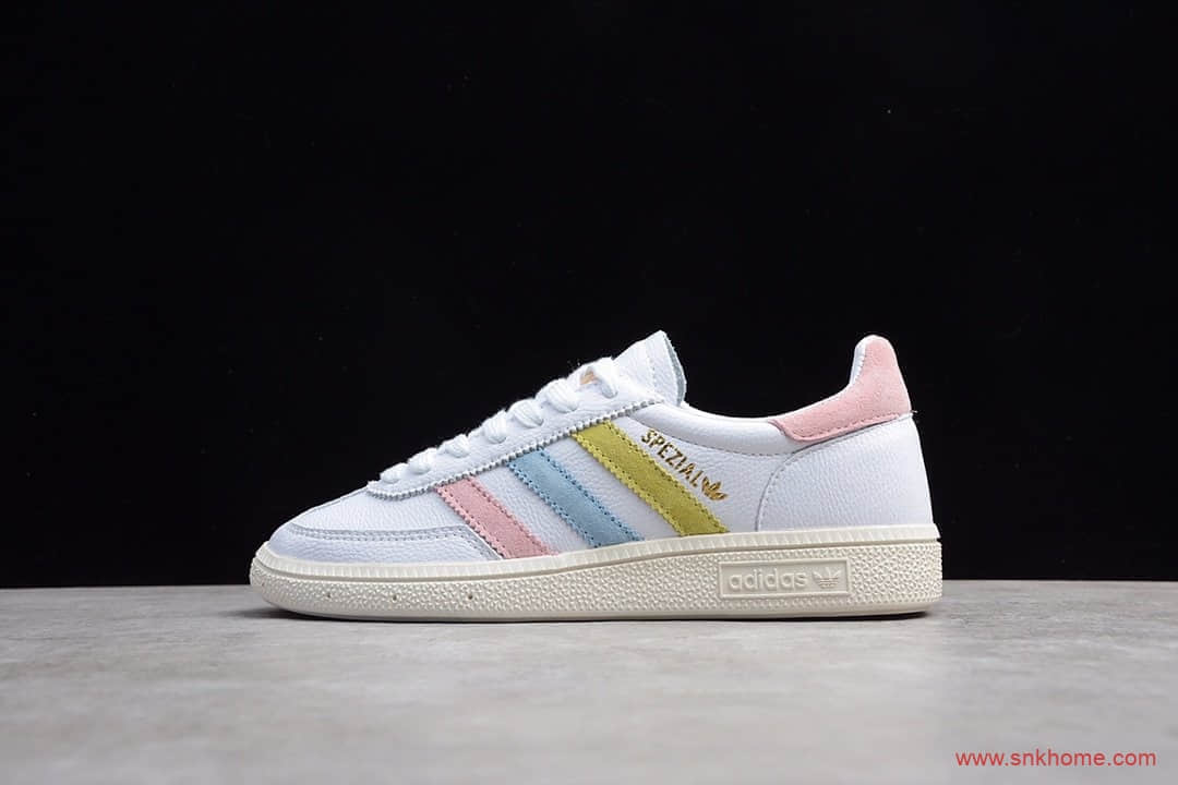 复古三叶草款式推荐 Adidas 三叶草 HANDBALL SPEZIAL 阿迪达斯三叶草板鞋 货号：EE5729