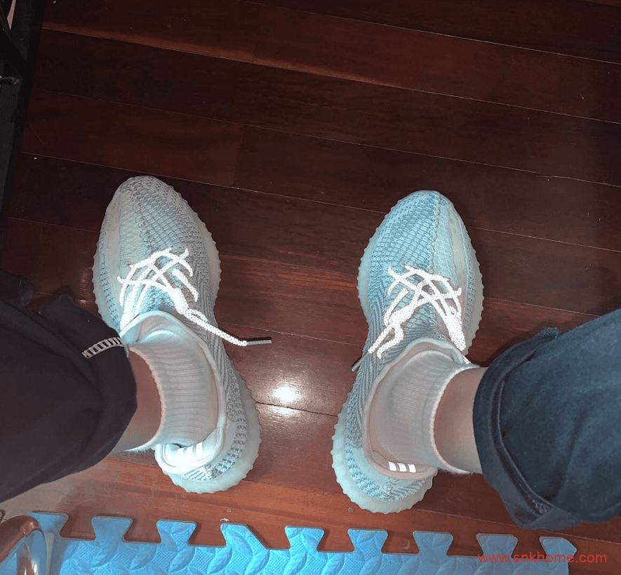 开学穿什么好 Yeezy 350 V2 “Cloud White” 值得入手的椰子配色 350V2女神配色 冰蓝 3.0  货号FW3043