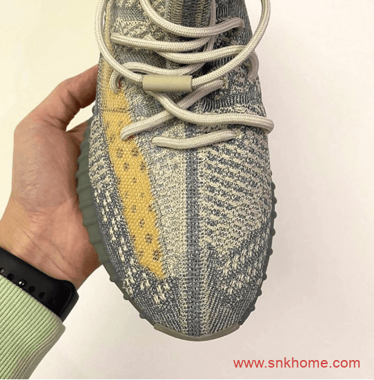 椰子350V2泼墨风格灰黄全新配色官图 Yeezy 350 V2 “Israfil”发售日期还未确定 350V2正品新配色