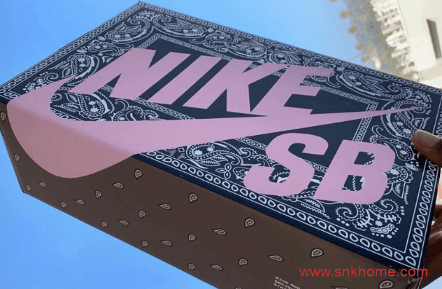 DUNK SB斯科特联名脚感怎么样 Travis Scott x Nike SB Dunk联名开箱测评 耐克TS联名鞋盒眼前一亮 货号CT5053-001