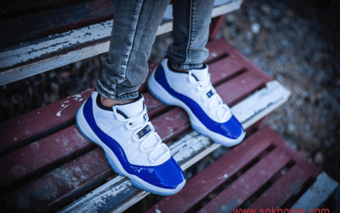 Air Jordan 11 Low WMNS “Concord”  女神配色 AJ11白蓝 货号：AH7860–100