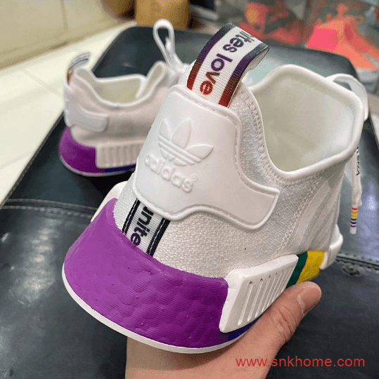 阿迪达斯彩虹底 adidas NMD R1 Pride发售价格 货号FY9024 