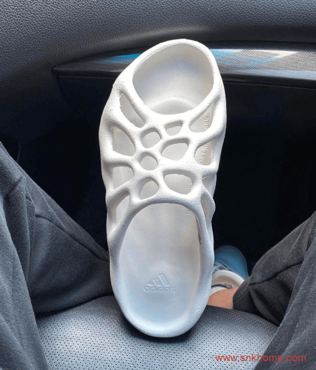 阿迪达斯椰子拖鞋 Yeezy451拖鞋新鞋型