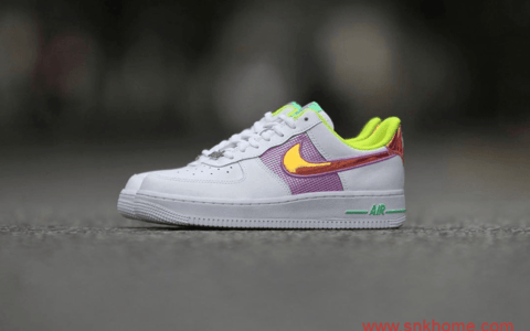 Nike Air Force 1 Low WMNS 镭射粉白复活节配色发售价格 货号CW5592-100