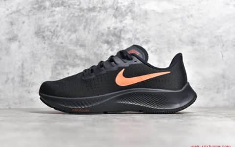 耐克登月37代纯黑色夏季透气跑鞋 Nike Air Zoom Pegasus 37 货号：BQ9646-061