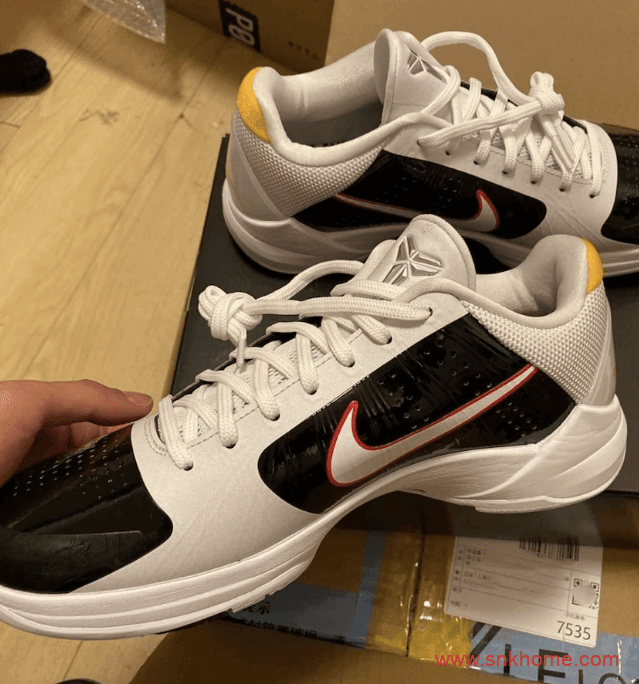 Nike Kobe 5 Protro “Bruce Lee” 科比五代战靴实战篮球鞋李小龙配色 货号：CD4991-700