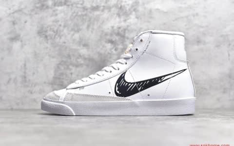 NIKE Blazer Mid VNTG ‘77 耐克开拓者涂鸦白色鞋面黑勾 货号：CW7580-101