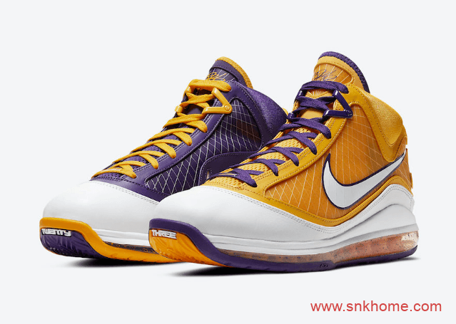 Nike LeBron 7 “Lakers” 詹姆斯是七代篮球鞋湖人鸳鸯配色 货号：CW2300-500