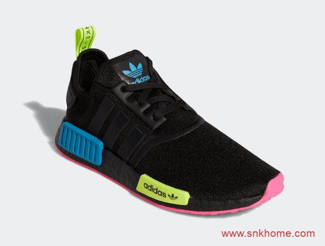 adidas NMD R1 阿迪达斯NMD系列黑色BOOST跑鞋 货号 ：FY2749