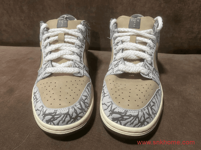 TS x Dunk早期 Sample 会市售 Travis Scott x Dunk SB Low2.0版本迎来实物图