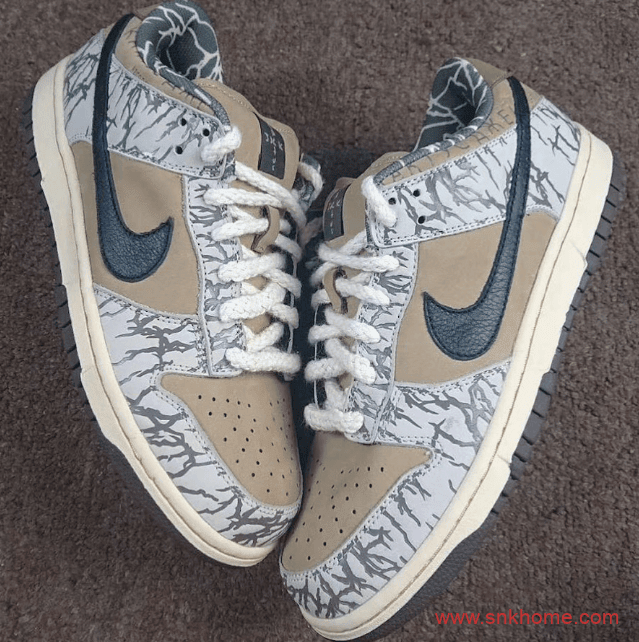 TS x Dunk早期 Sample 会市售 Travis Scott x Dunk SB Low2.0版本迎来实物图