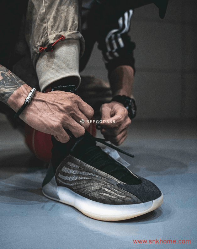 adidas Yeezy Quantum “Barium”  椰子黑白灰实战篮球鞋发售日期 货号：H68771