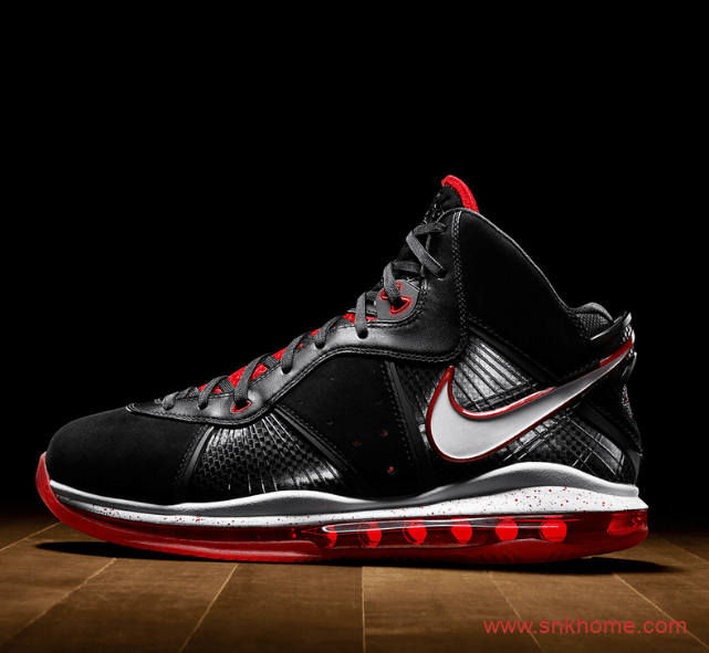 Nike LeBron 9 Low “Liverpool” 詹姆斯七代黑红篮球鞋詹姆斯复刻篮球鞋 货号：DH1485-600