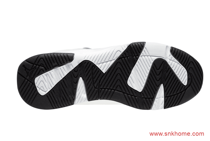 乔丹藤原浩联名同款纯白色运动鞋 乔丹篮球鞋 Jordan白色篮球鞋发布