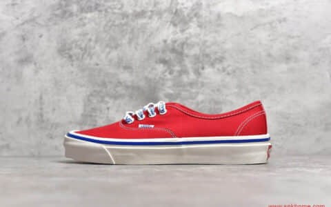 VANS AUTHENTIC 万斯红色一脚蹬帆布鞋 万斯安纳海姆正品硫化工艺