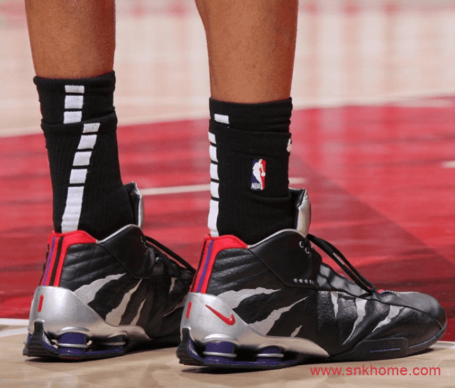 Nike Shox BB4 “Raptors”  耐克卡特猛龙PE 卡特超炫抓痕反光黑色篮球鞋发售日期 货号：CD9335-002