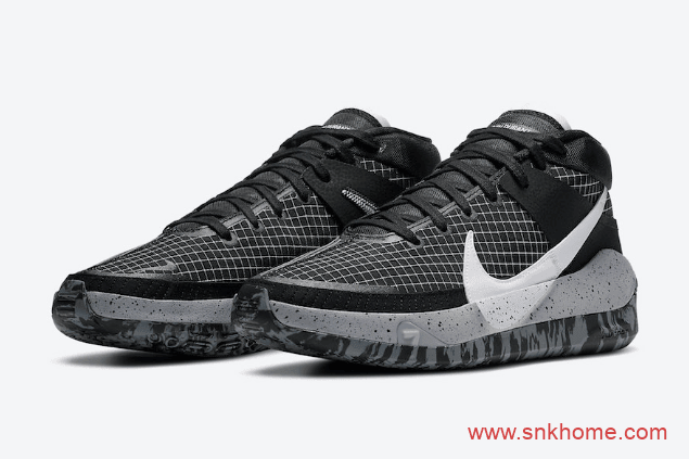 Nike KD13 “Oreo” 耐克杜兰特13代实战篮球鞋黑白奥利奥配色发售日期 货号：CI9949-004