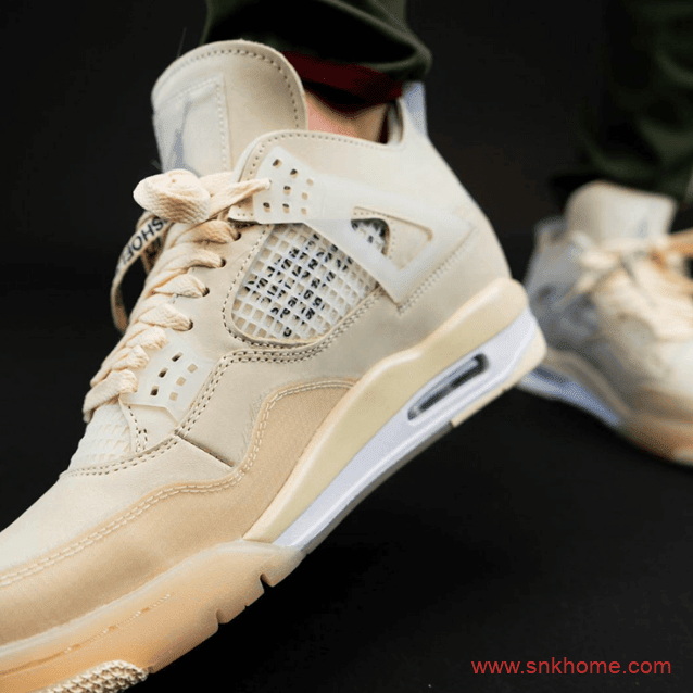 米黄色AJ4OW联名拍卖款上脚图 OFF-WHITE x Air Jordan 4 “Sail”  货号：CV9388-100