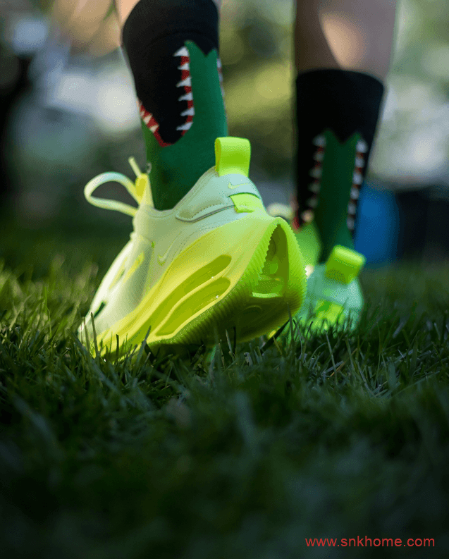 耐克八块气垫 耐克双层气垫 Nike Zoom Double Stacked 耐克顶级神鞋荧光绿跑鞋发售日期 货号：CI0804-700 / CI0804-001
