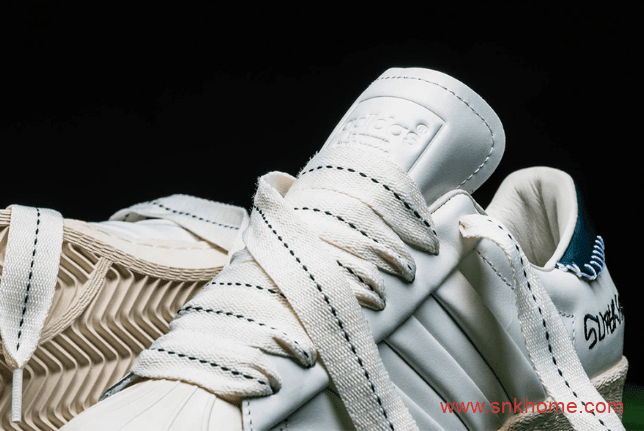 极具个性的阿迪达斯贝壳头 Jonah Hill x adidas Superstar 阿迪达斯贝壳头Jonah Hill联名款 货号：FW7577