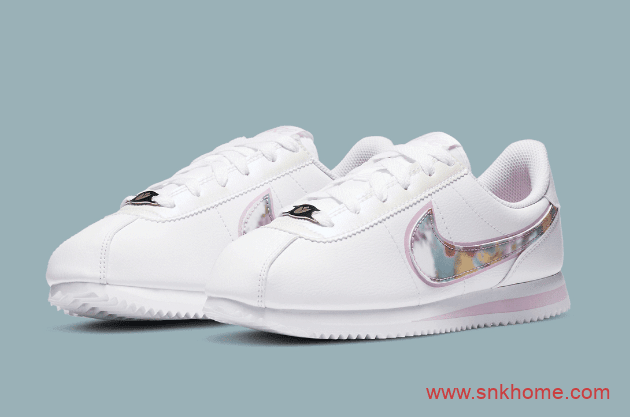 少女粉跑鞋 Nike Cortez SE 耐克阿甘鞋全新白粉配色 货号：CN8145-100