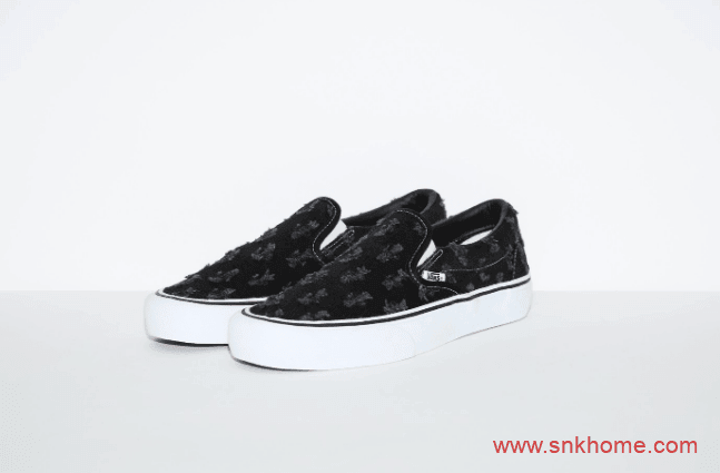 万斯经典高低帮SUP联名 Supreme x Vans “Hole Punch Denim”已经发售