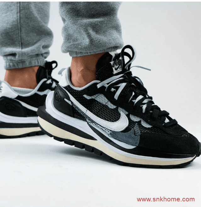 sacai x Nike Pegasus VaporFly SP “Black” 耐克华夫Sacai新一代联名走秀款上脚图 货号：CV1363-001