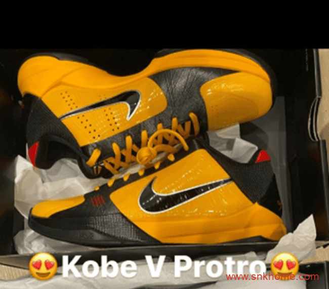 瓦妮莎晒来那个双科比5 Nike Kobe 5 Protro “Bruce Lee” 科比五代李小龙配色发售日期 货号：CD4991-700