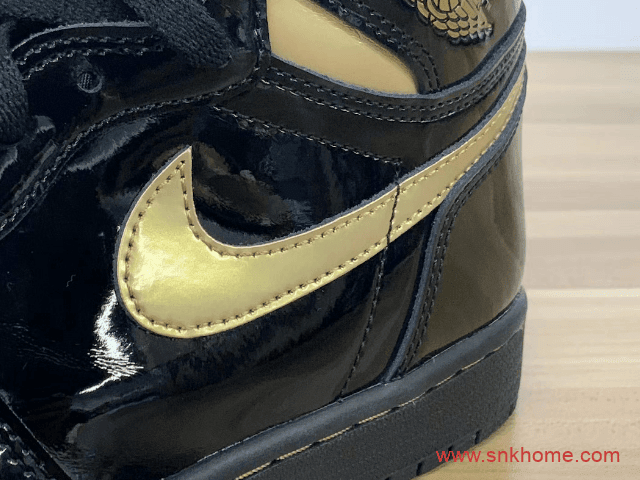 Air Jordan 1 High OG “Black/Metallic Gold” AJ1黑金漆皮实物图细节图预览 货号：555088-032
