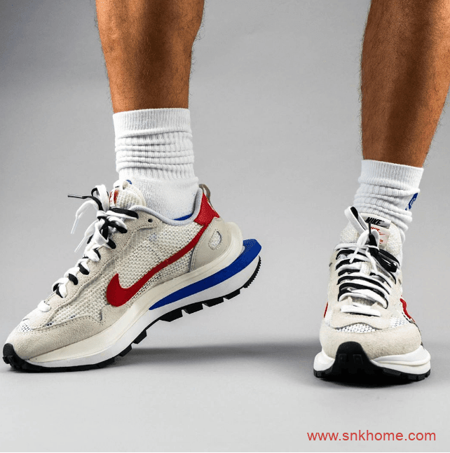 sacai x Nike新联名 sacai x Nike VaporWaffle灰白色鞋面红黑双勾发售日期 货号：CV1363-100