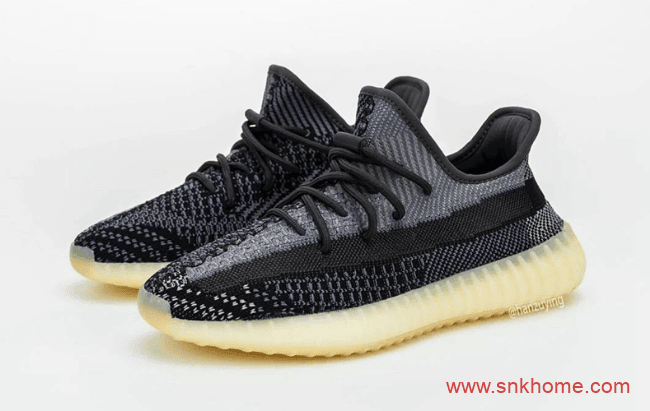 椰子350V2又有新配色 adidas Yeezy Boost 350 V2 “Asriel”全新黑白蓝配色实物图 货号：FZ5000