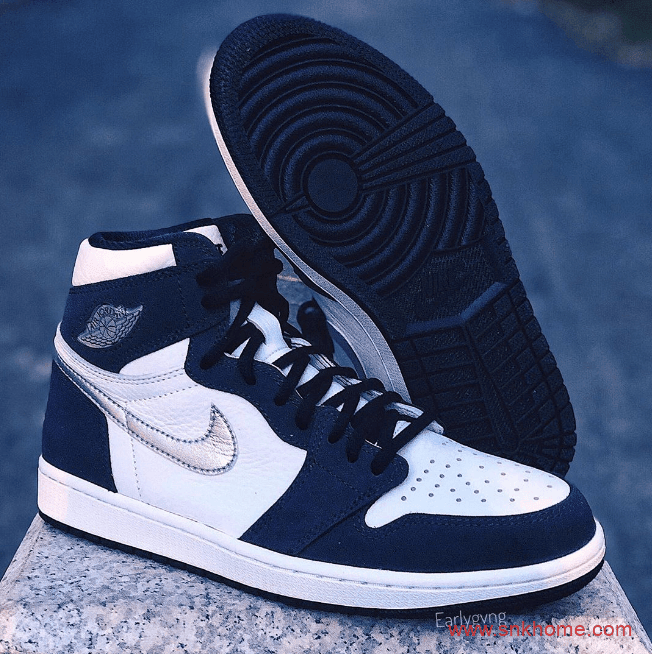 AJ1日本限定另一个配色 Air Jordan 1 “Co.JP” AJ1日本限定白蓝鞋面银色勾全新配色 货号：DC1788-100