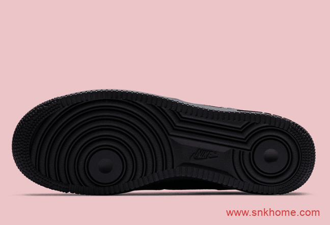 耐克空军黑色鞋面新款 Nike Air Force 1 AF1空军黑粉全新配色发售日期 货号：CJ1629-001