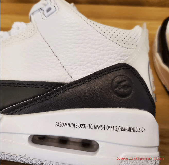 AJ3藤原浩联名最新实物图 Fragment x Air Jordan 3 SP AJ3闪电白黑球鞋规格极高 货号：DA3595-100