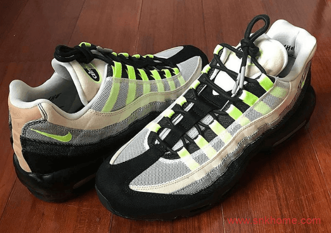 耐克MAX95元年配色联名款老爹鞋 DENHAM x Nike Air Max 95 耐克MAX95复刻升级版 货号：CU1644-001