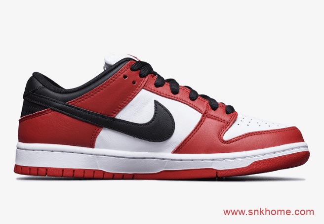 耐克Dunk白红芝加哥配色 Nike Dunk SB Low “Chicago” 芝加哥 Dunk SB上脚图太美 货号：BQ6817-600