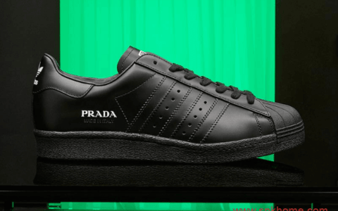 阿迪达斯贝壳头普拉达联名 PRADA x adidas Superstar “Core Black” 贝壳头黑色白色板鞋 货号：FW6679
