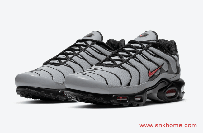 耐克灰色气垫老爹鞋全新配色 Nike Air Max Plus 耐克MAX PLUS新款官图曝光 货号：DC1936-002