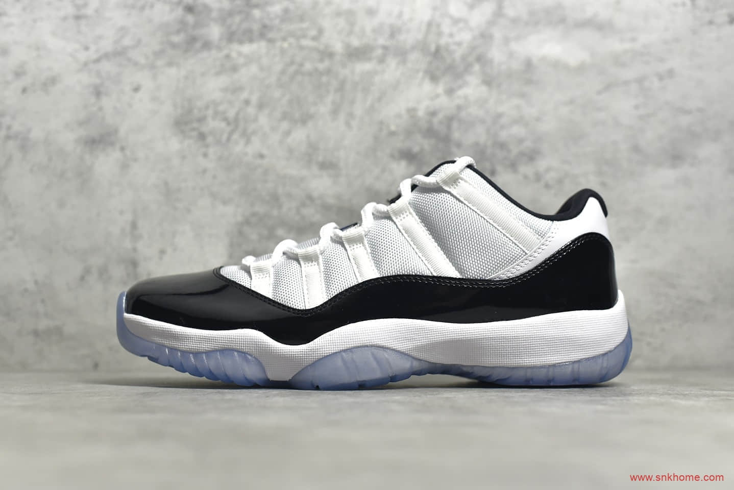 AJ11康扣低帮 Air Jordan 11 Low "Concord" AJ11黑白康扣2014经典球鞋 货号：528895-153