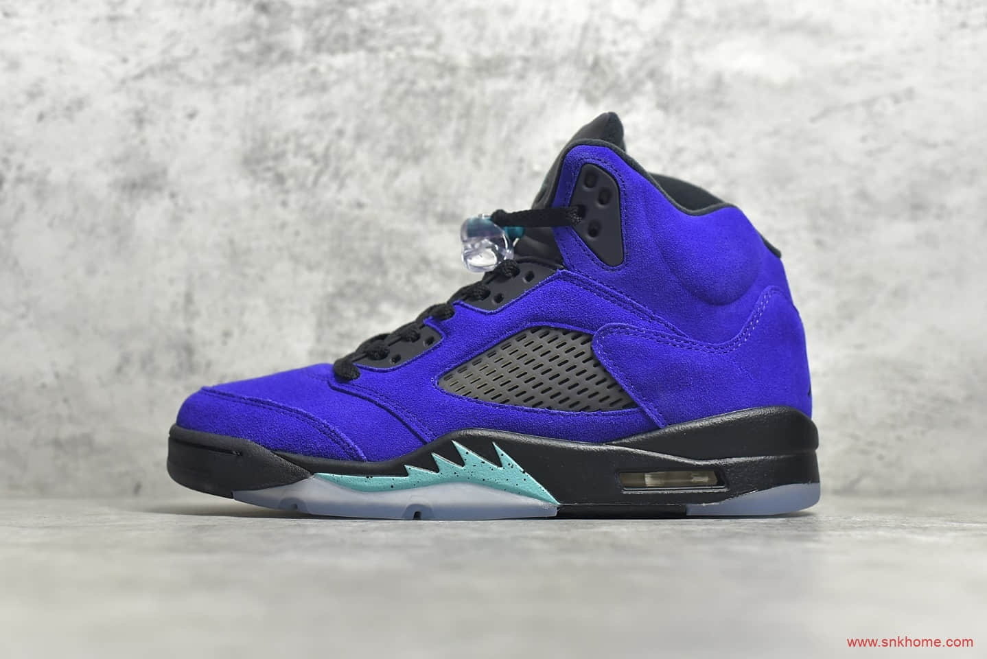 AJ5紫色高帮球鞋 Air Jordan 5 “Alternate Grape” AJ5紫葡萄 货号：136027-500