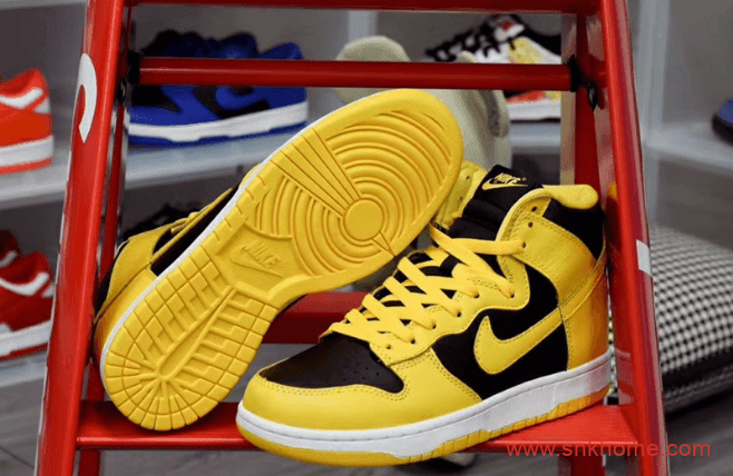 耐克Dunk SB武当配色高帮 Nike Dunk High SP "Varsity Maize" 耐克Dunk SB黑黄高帮板鞋发售日期 货号：CZ8149-002