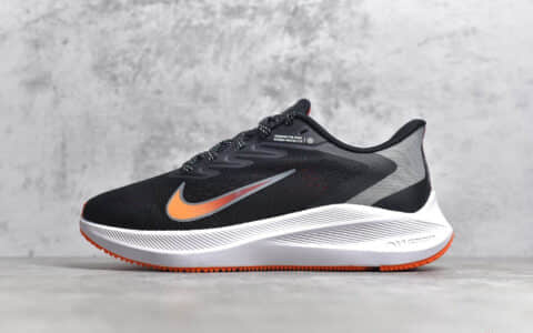 耐克登月7代黑橙色跑鞋 NIKE Air Zoom Winflo 7 登月7代网面透气 耐克登月工厂 货号：CJ0291-011