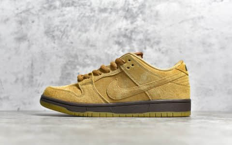 耐克SB Dunk小麦低帮板鞋 NIKE SB Dunk Low 纯原版本耐克小麦色板鞋深棕色搭配生胶大底 货号：BQ6817-204