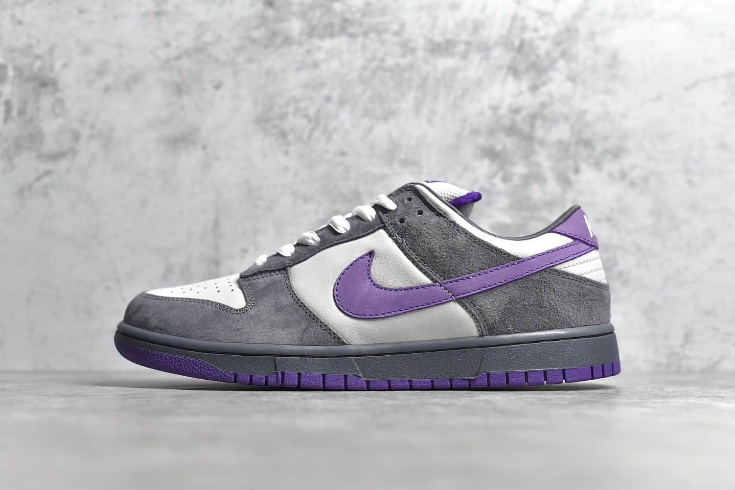 耐克Dunk SB紫鸽子低帮纯原版本 NIKE Dunk Low Pro SB "Purple Pigeon"耐克Dunk SB紫色麂皮低帮板鞋 货号：304292-051