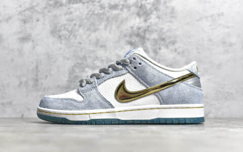 耐克Dunk冰雪奇缘联名款 Sean Cliver x NIKE SB Dunk Low Pro QS 耐克Dunk艺术家低帮滑板鞋 货号：DC9936-100