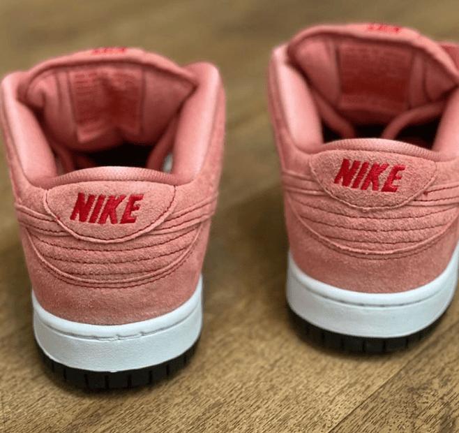 耐克SB Dunk粉色翻毛皮低帮 Nike SB Dunk Low “Pink” 耐克Dunk全新配色实物图曝光 货号：CV1655-600