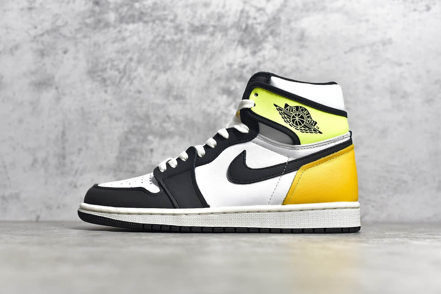 AJ1黑黄高帮Air Jordan 1 Retro High OG "VoltGold" 黑黄AJ OG纯原版本 货号：555088-118