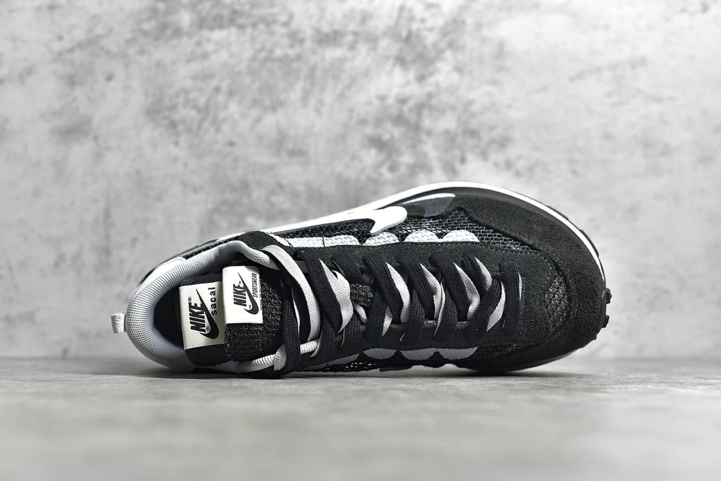 耐克Sacai联名黑色老爹鞋 Sacai X Nike regasus vaporrly SP 耐克双钩翻毛皮原厂品质 货号：CV1363-001-潮流者之家